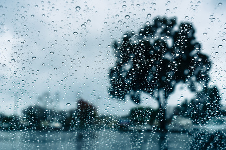 EV Performance in India: Impact of Summer Heat, Monsoon Rains & Winter Cold